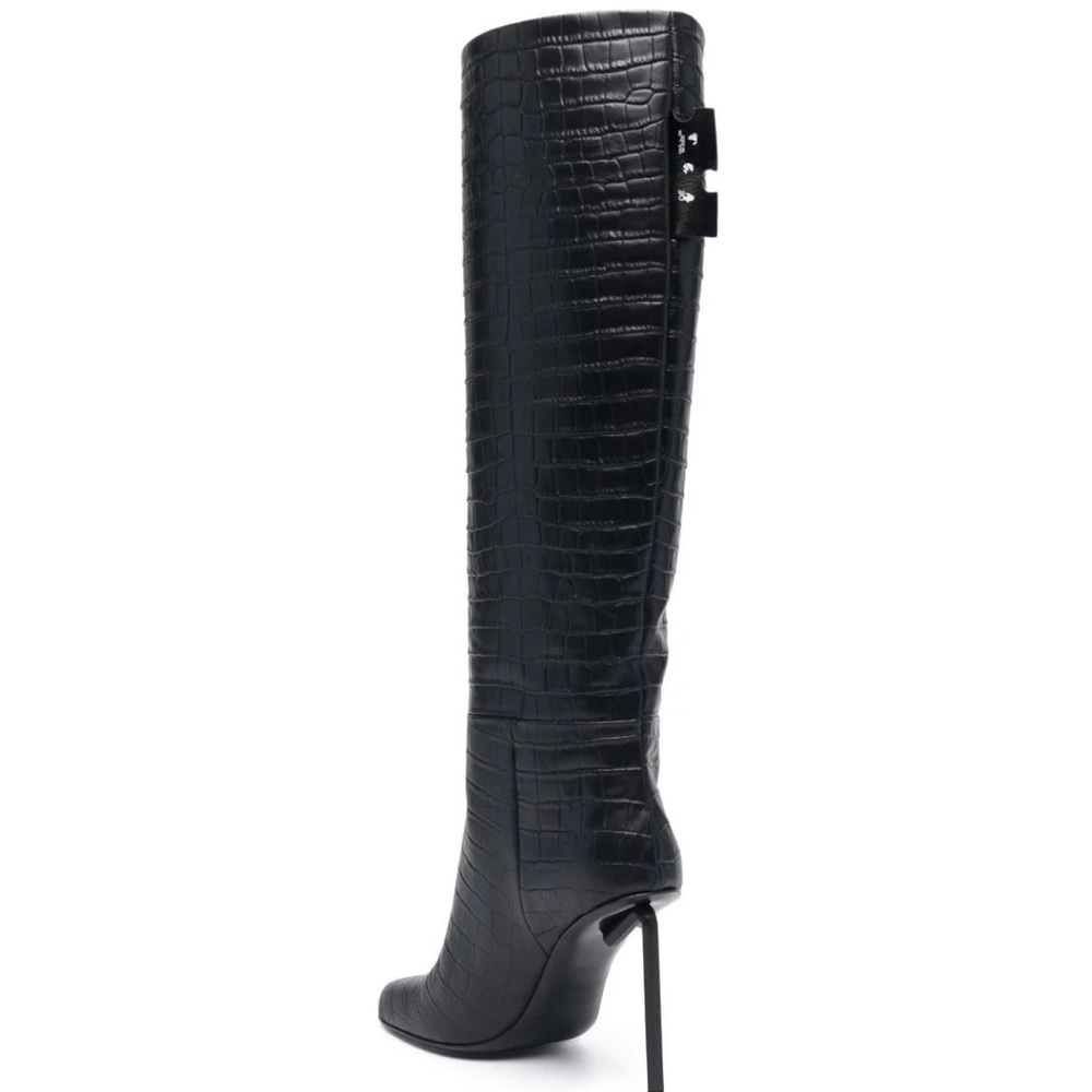 Off-Whit Boots - Picture 2 of 3
